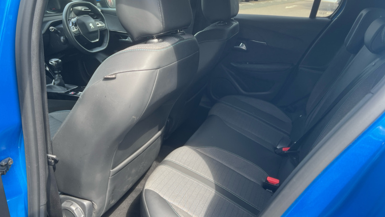 Peugeot 208 1.2 PureTech 100 Allure 5dr Petrol Hatchback
